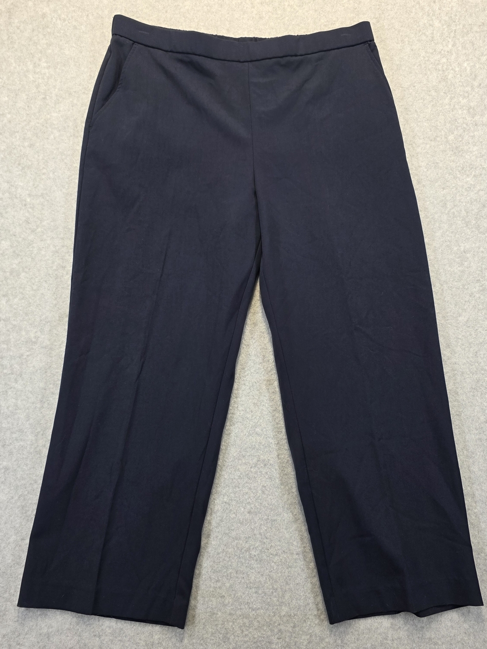 Croft & Barrow Women’s 14P Short Navy Pull On Stretch Dress Pants